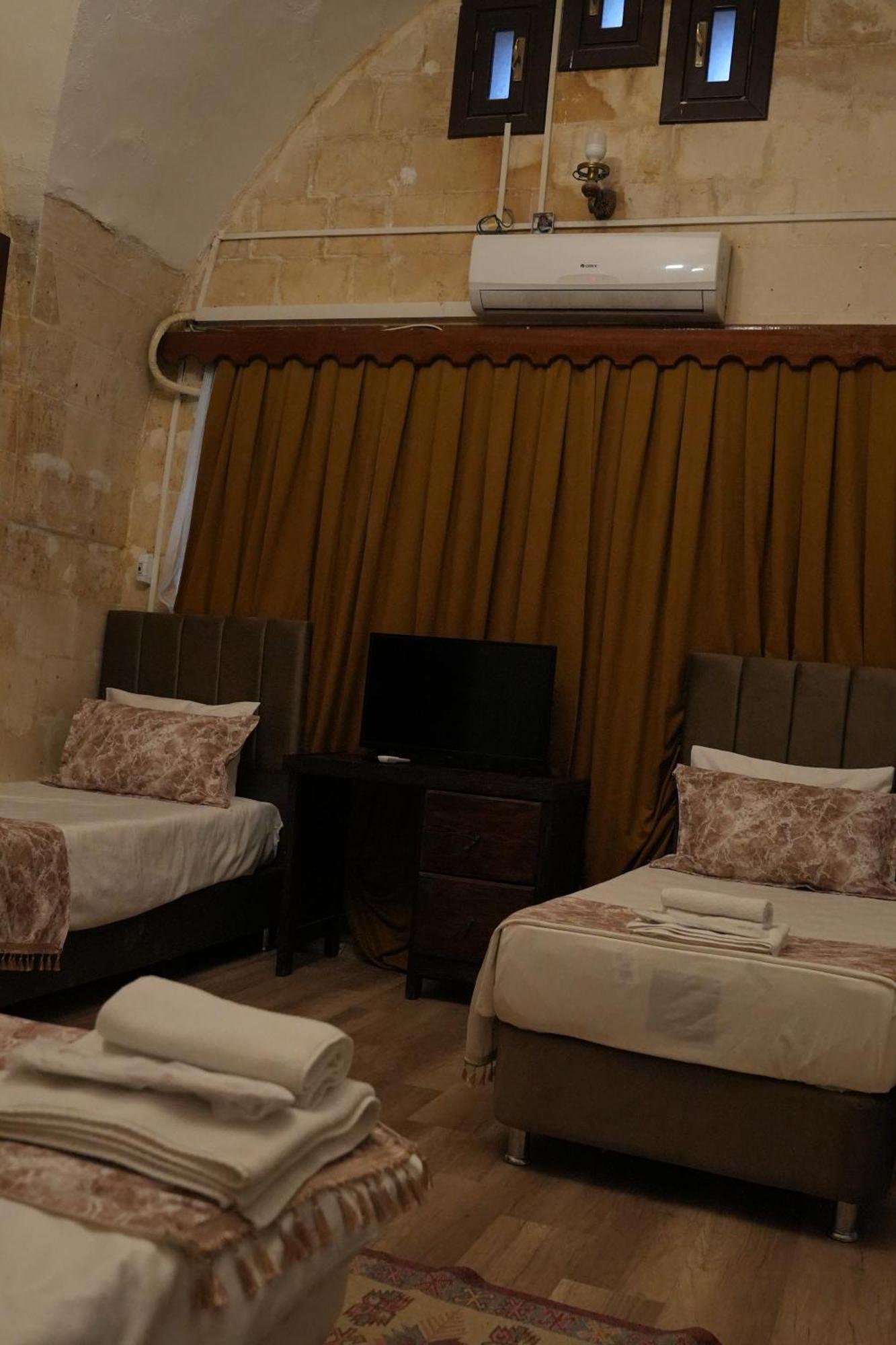 Joselin Hotel ชานลูร์ฟา ภายนอก รูปภาพ
