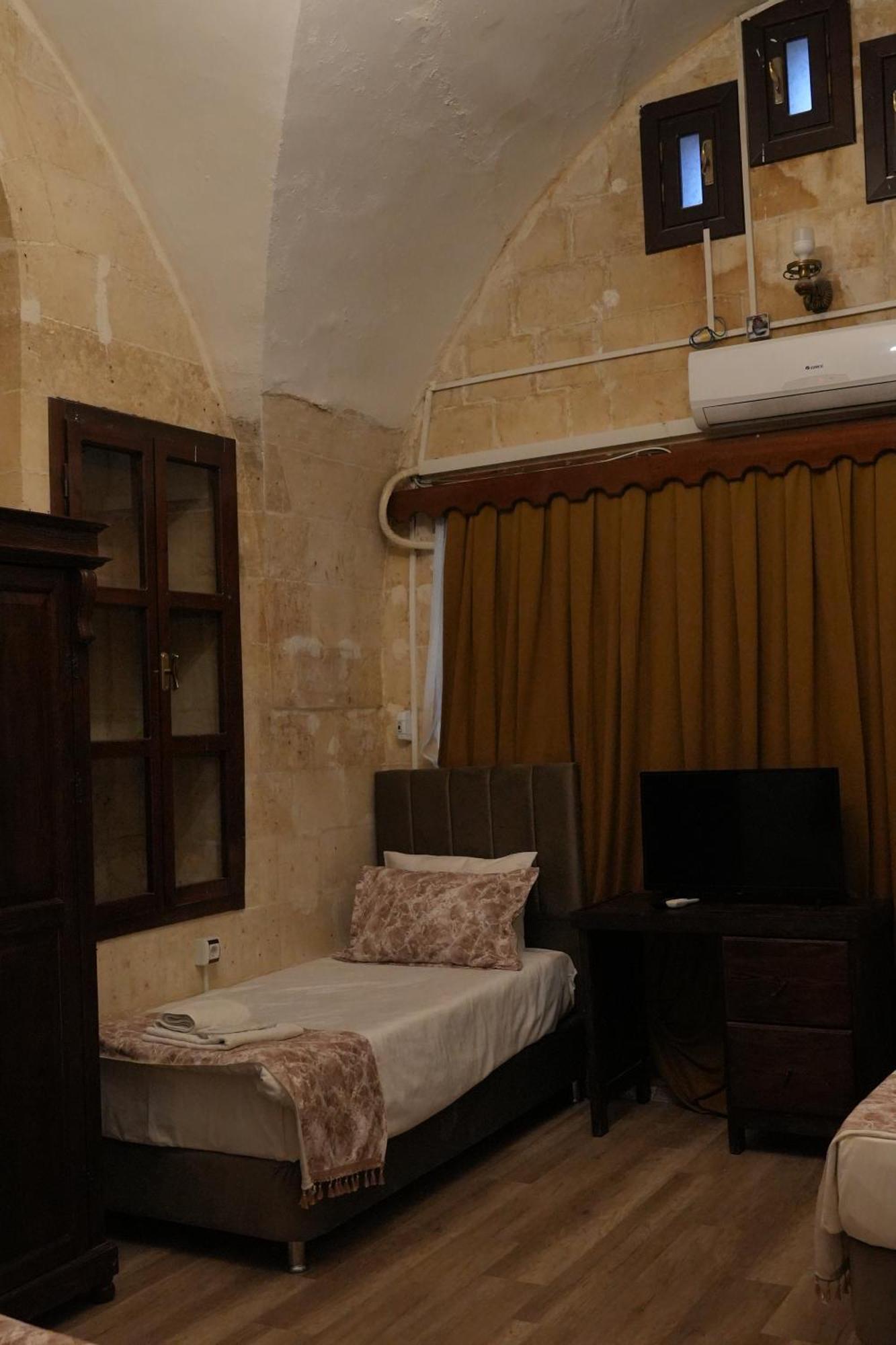 Joselin Hotel ชานลูร์ฟา ภายนอก รูปภาพ